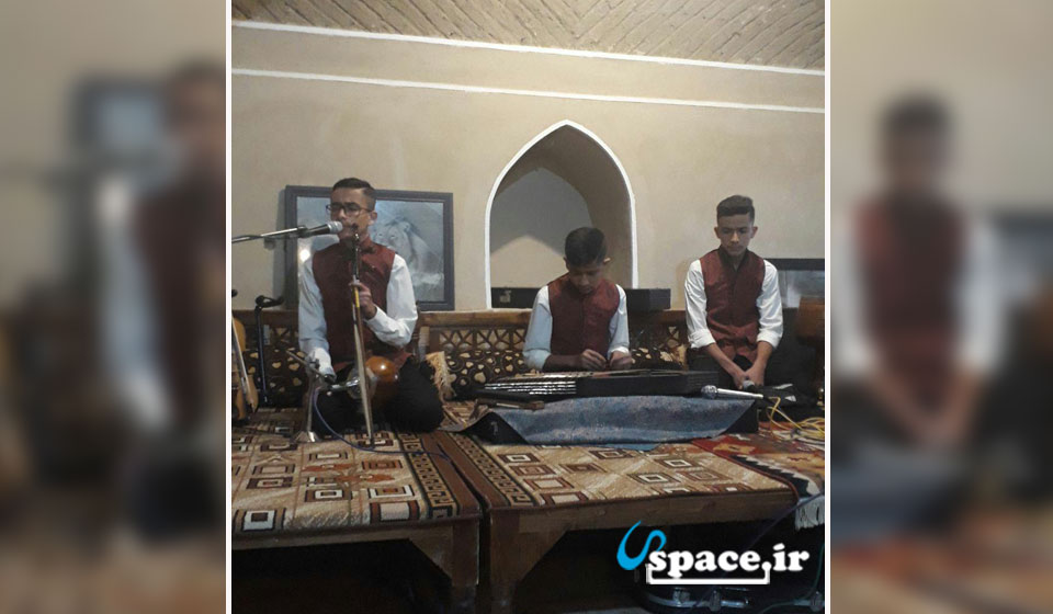 موسیقی محلی در اقامتگاه بوم گردی ماه نشان - گلپایگان - روستای وانشان